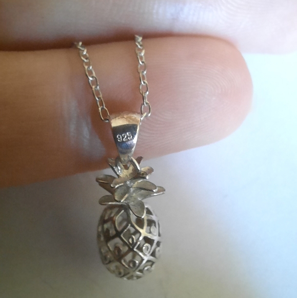 🌬♥️Pineapple Silver Pendant Necklace - Picture 7 of 7